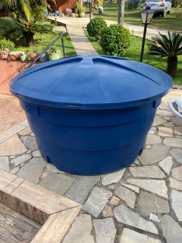 Caixa d água 1000 litros