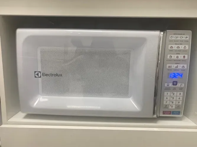 Micro-ondas Branco Eletrolux 34L