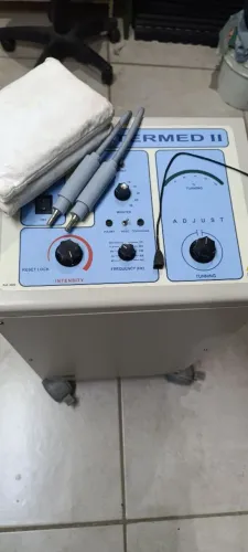 Equipamento de fisioterapia 
