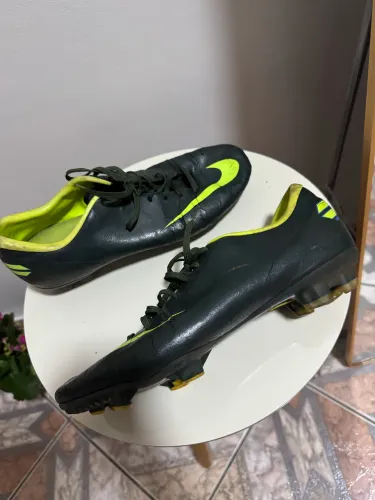 Chuteira Nike Campo 39