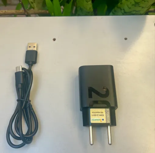 Carregador original Turbo Motorola com cabo USB C