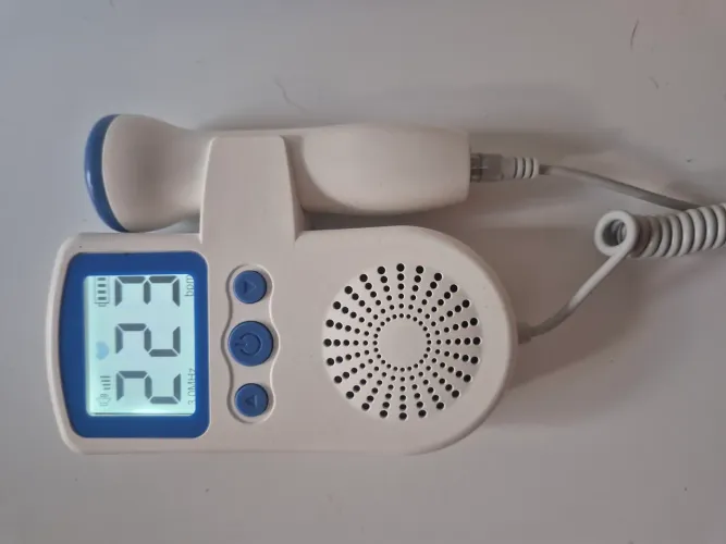 Ouvir batimentos do bebê doppler