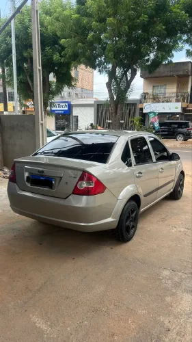 Ford Fiesta Sed. 1.6 8V Flex 4P 2008
