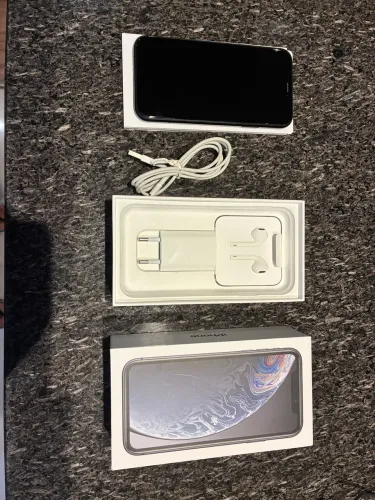 iPhone XR PRETO 128GB - ótimo estado de conservação