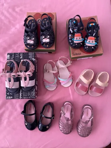 Sandálias infantis - Melissa e outras marcas | Bom estado