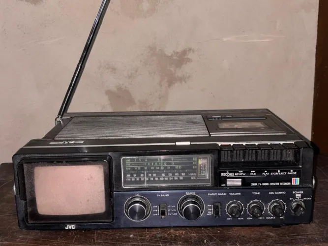 TV RÁDIO CASSETE JVC CX 500.. FAVOR LER DESCRIÇÃO