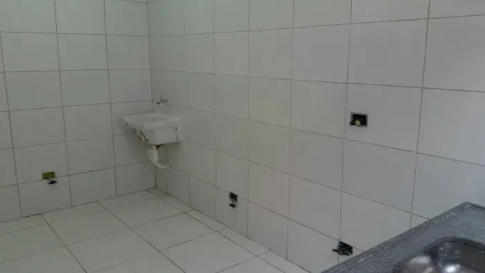 Quarto e Cozinha próximo ao monotrilho da V.Prudente