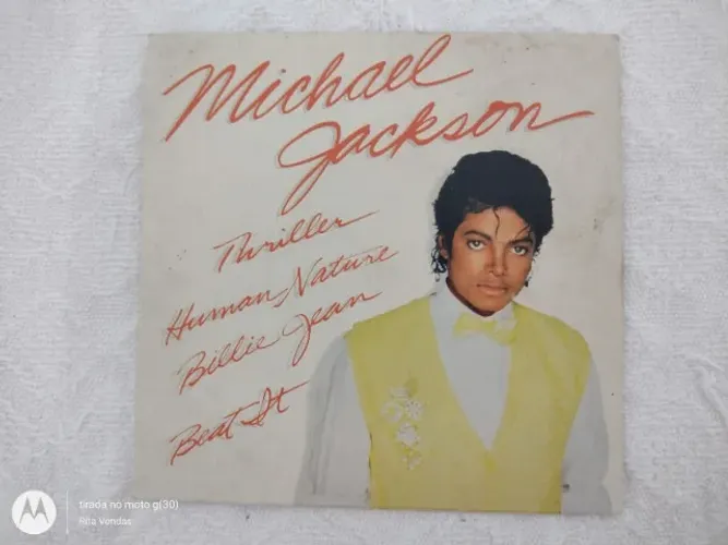 Compacto Michael Jakson, o compacto e a capa estão em excelente estado