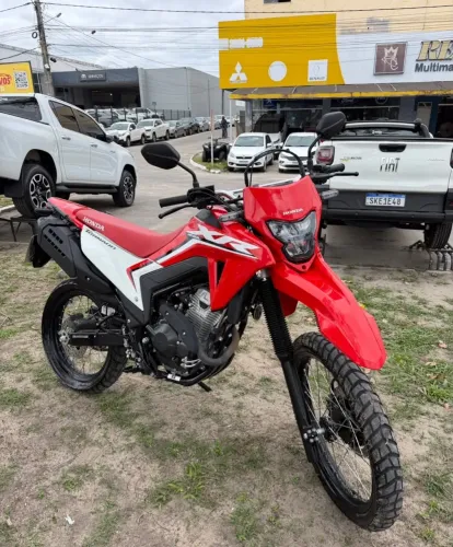 TORNADO XR 300 2025 Emplacada
