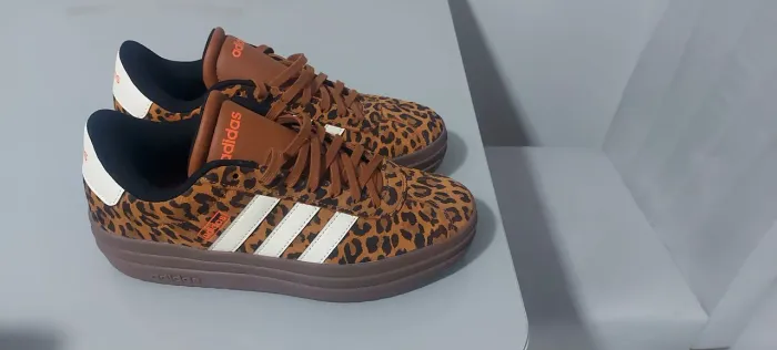 Tênis adidas original