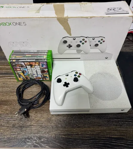 Vendo Xbox one S 1tb