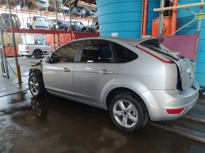 Peças usadas Ford Focus 1.6 16v flex 116cv câmio manual