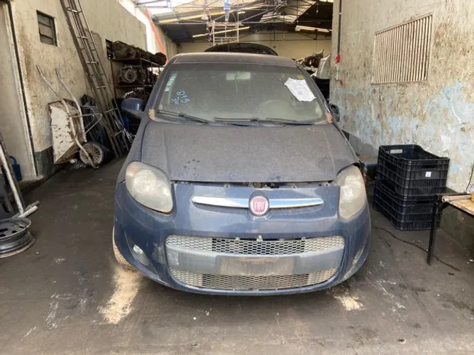 Sucata Fiat/ Palio Attractiv 1.0 2013/2014 para venda de peças