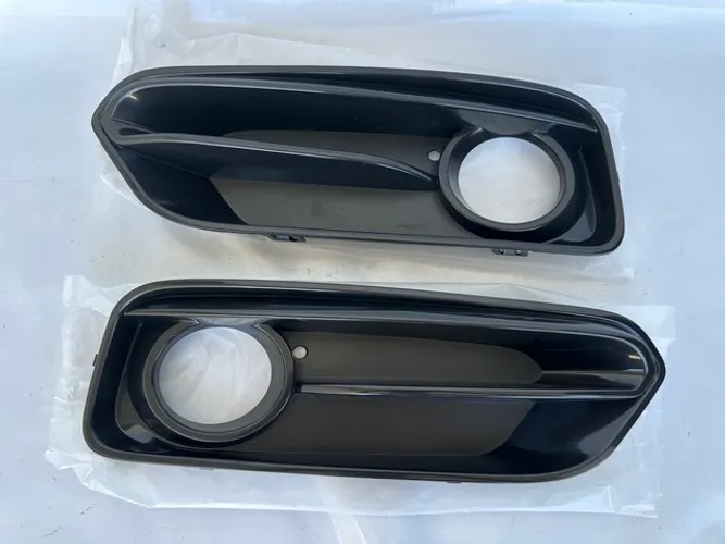 Par Grade Farol de Milha Bmw 120i 2016 e 2019