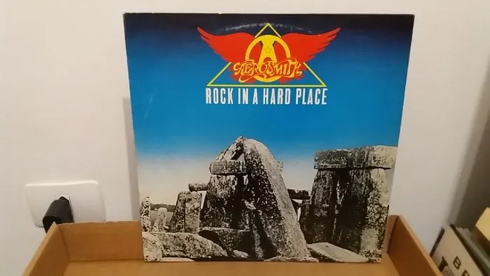 LP - Aerosmith - Rock In A Hard Place