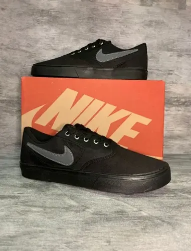 Tênis Nike SB