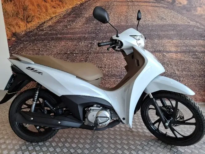 Nova Honda Biz 125 EX - E M P L A C A D A !  A vista ou financiamento