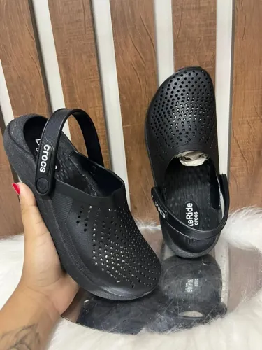 Sandália Crocs LiteRide Masculina