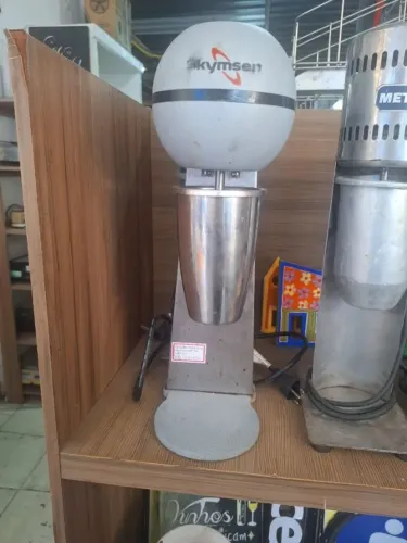 Batedor de Milk Shake Industrial BMS 220v Skymsen
