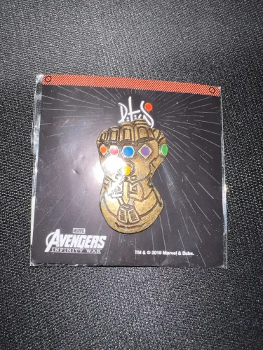 Pin Manopla do Thanos