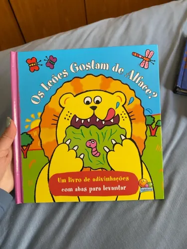 Livro Infantil 'Os Leões Gostam de Alface?'