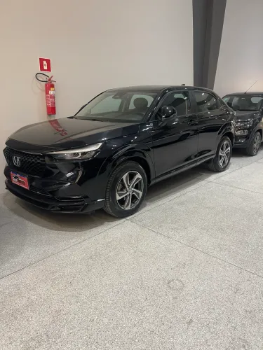 HR -V touring com 10 mil km ano 2025