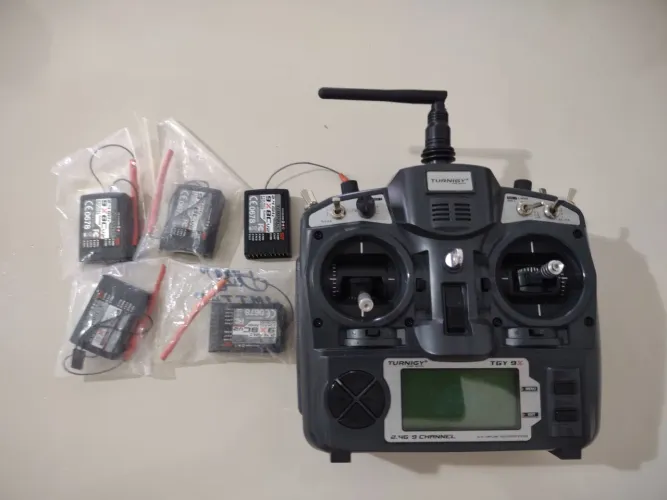 Rádio Turnigy 9x Semi novo