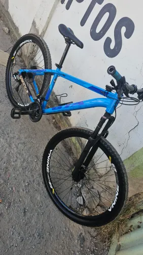 Vende se bicicleta gta  nova 1 mes d uso com nota ..