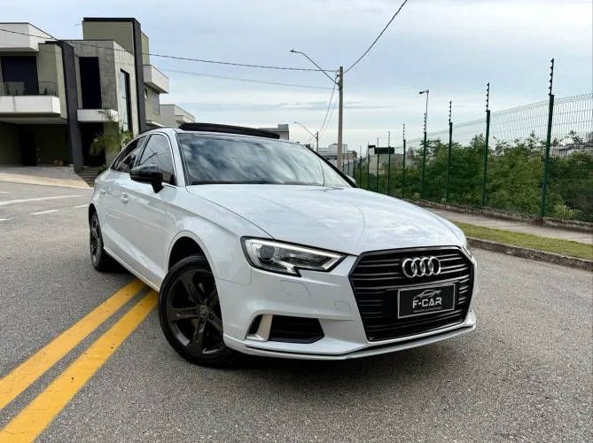 AUDI A3 2018 AMBITÍON + TFT 