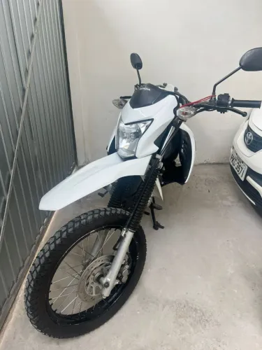 Alugo 400$ vendo 15000$ toda revisada garantia da Honda 