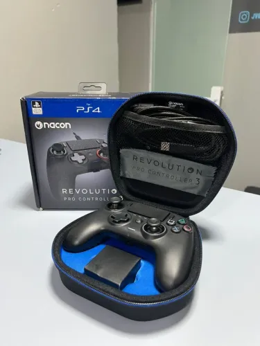 Controle Nacon Revolution Pro Controller 3