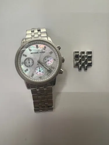 Relógio Michael Kors Dourado com Marfim