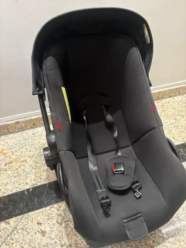 Bebe conforto, (0-1 ano) novo, pouco tempo de uso