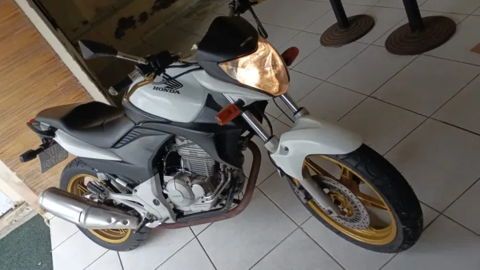 Vendo ou troco por moto maior 