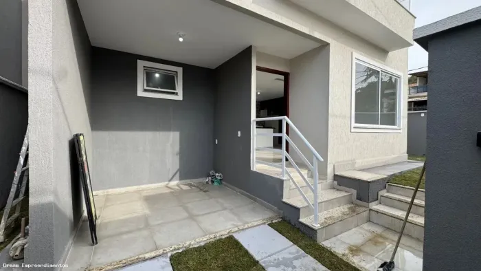 Casa para Venda em Rio das Ostras, Costazul, 3 dormitórios, 3 suítes, 4 banheiros, 1 vaga