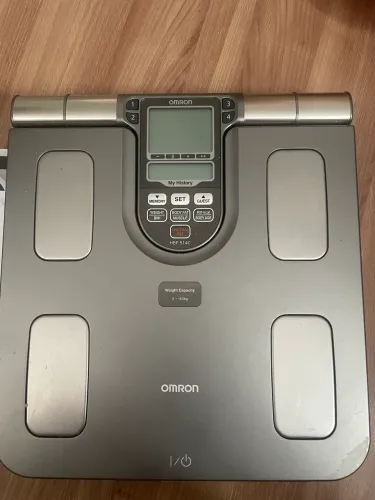 Balança de bioimpedancia omron