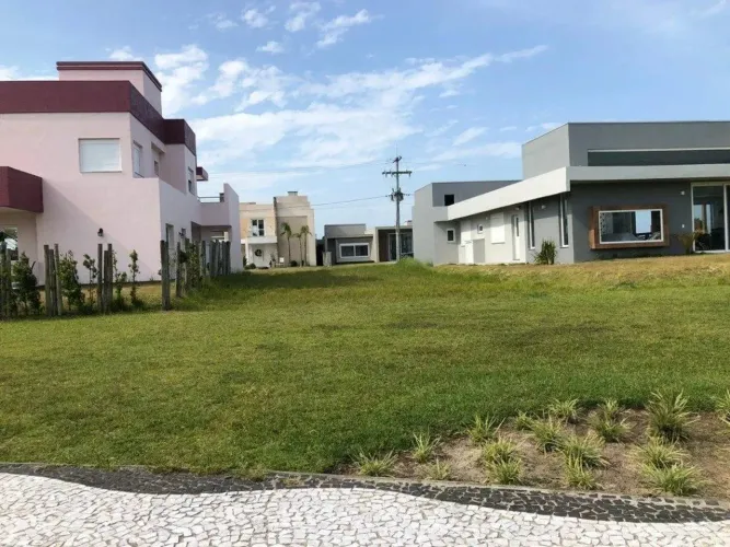 Terreno em Rainha do Mar