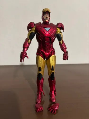 Homem de Ferro Tony Stark (Mark V) | Figura 6? | Pintura Metálica |