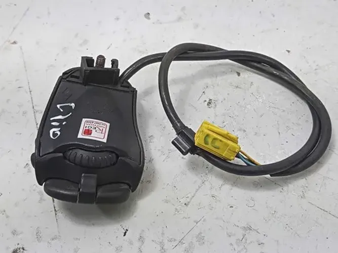 Comando Som Volante Renault Clio 1999 À 2008 Cx116
