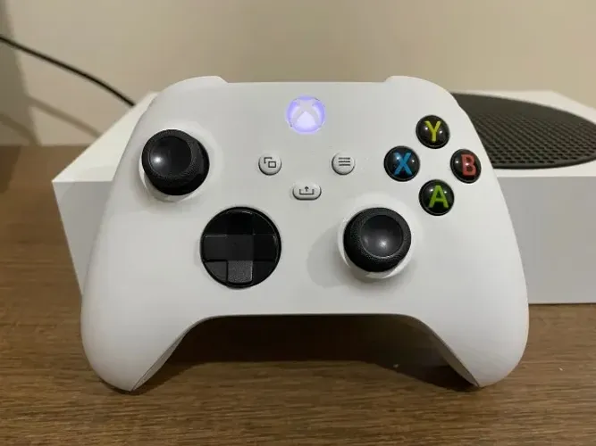 Xbox Series S 512 GB + Controle Original