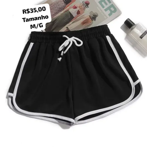 Shorts com Detalhes Brancos