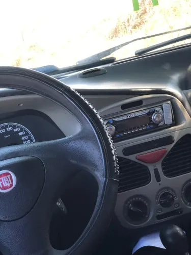 Fiat Siena Celebration 1.0 Fire Flex 8V 4P 2009