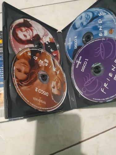 DVDs Série Friends - Completo - 1°)e 7°) Temporadas