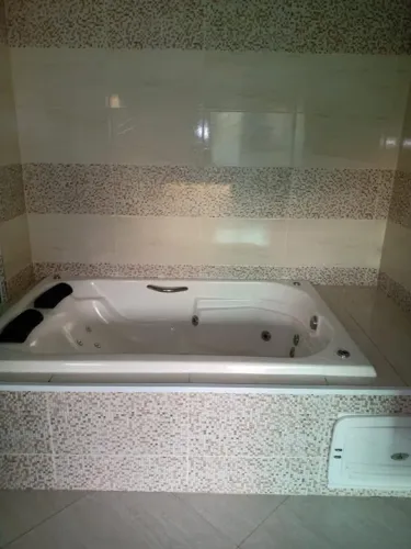 Vendo ou alugo casa + kit net com piscina no jardim Bangu 