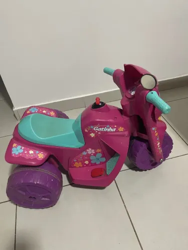 Moto motinha elétrica infantil gatinha bandeirantes