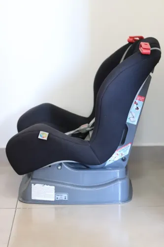 Cadeirinha de Bebê TUTTI BABY até 25kg para carro