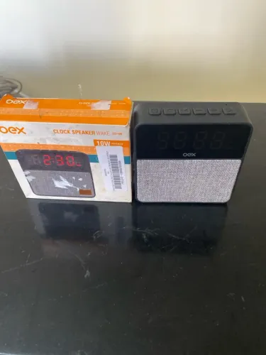 Caixa de Som Bluetooth Oex CS-100 com Relógio