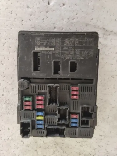 Modulo caixa fusível livina tida 284b71ha3a