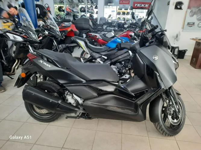 Yamaha X-Max 2025 connected 1520km estado de 0km