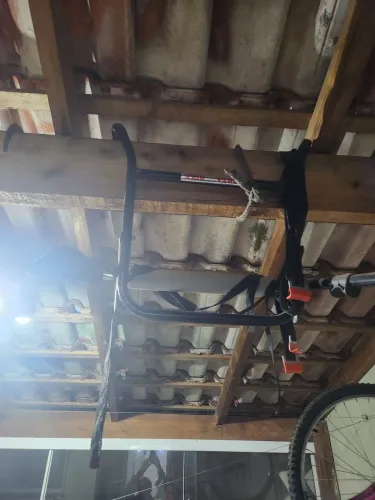 Vendo Suporte de bicicleta para carro